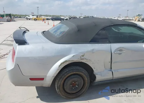 2007 Ford Mustang V6 Deluxe/V6 Premium z USA, uszkodzony, nr VIN 1ZVFT84N875280668